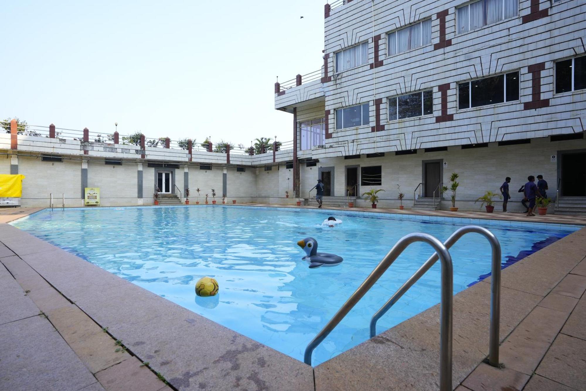 Hotel RNS Residency Sea View Māvalli Exterior foto