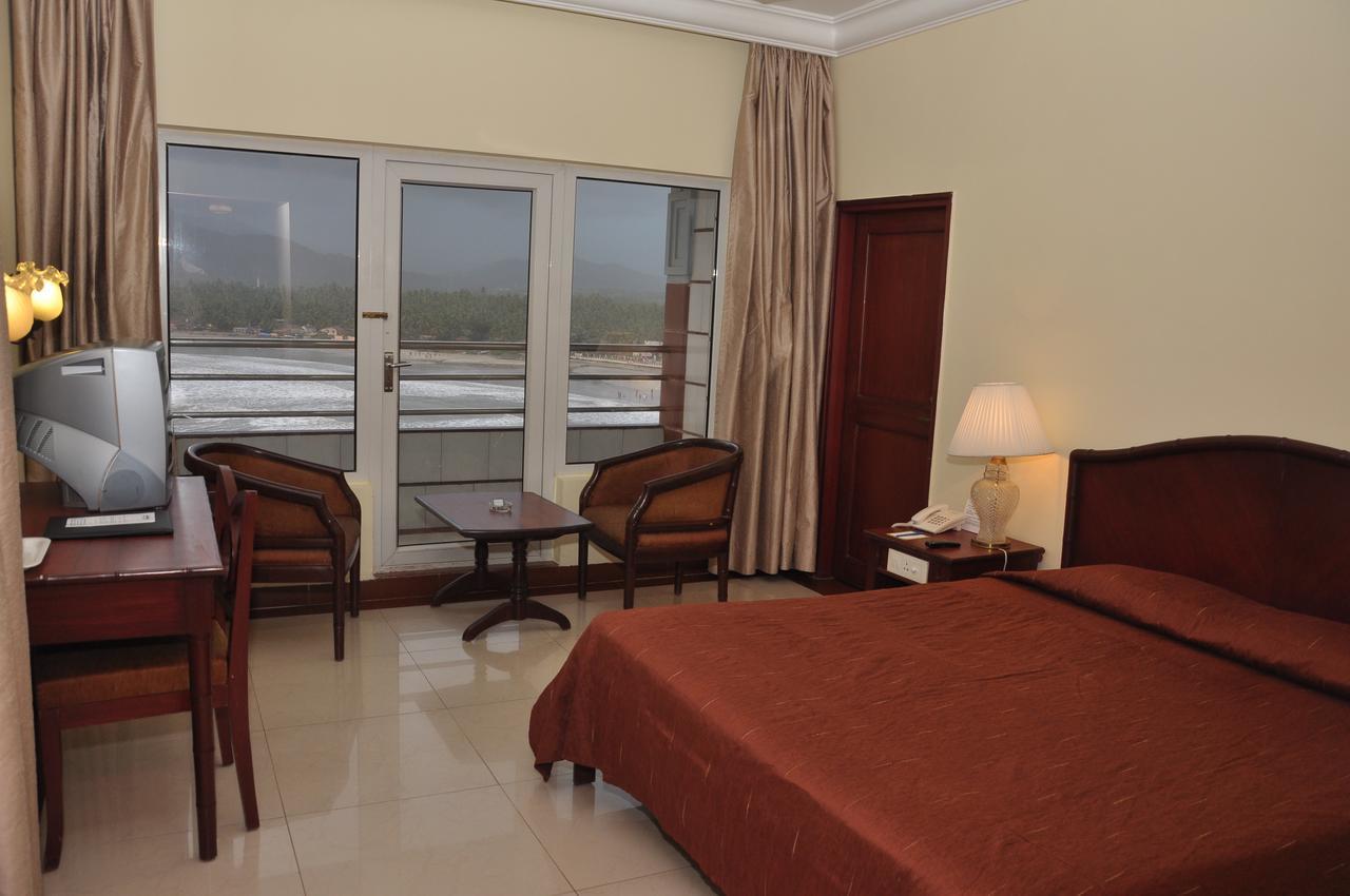 Hotel RNS Residency Sea View Māvalli Exterior foto